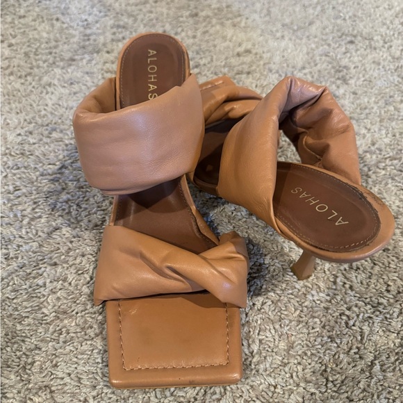ᴀʟᴏʜᴀs Open toe leather square toe heels sɪᴢᴇ 41 - Picture 2 of 3